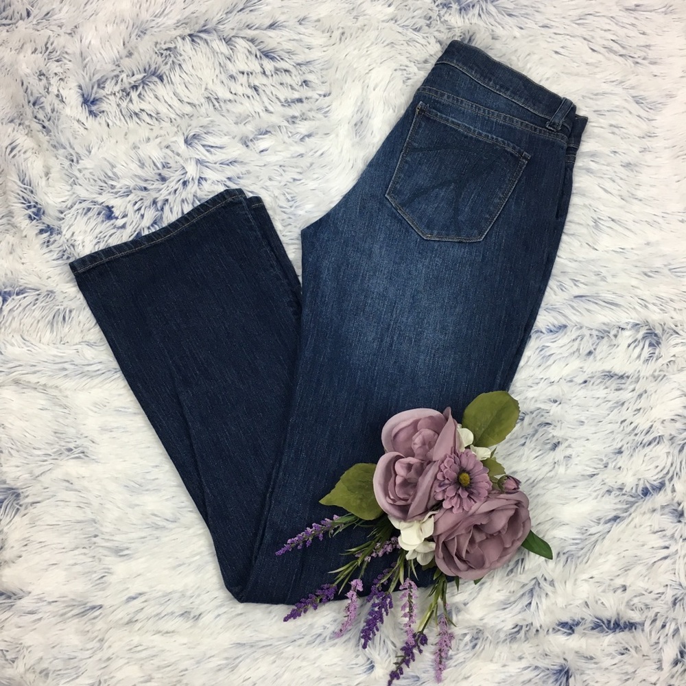 New York & Co. Dark Wash Low Rise Bootcut 4T, 4x34